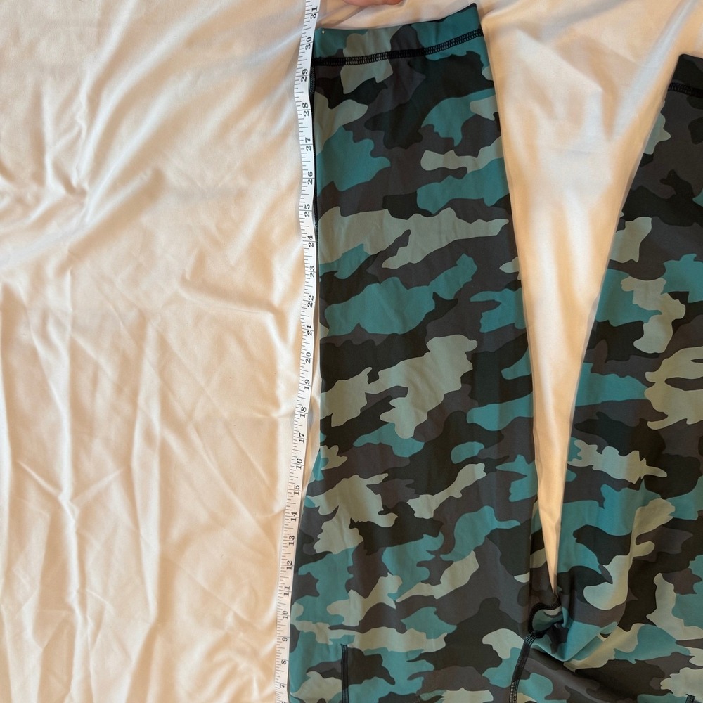 Lululemon Invigorate High-Rise Crop 23" Heritage 365 Camo Tidewater‎ Teal Multi - Picture 11 of 15